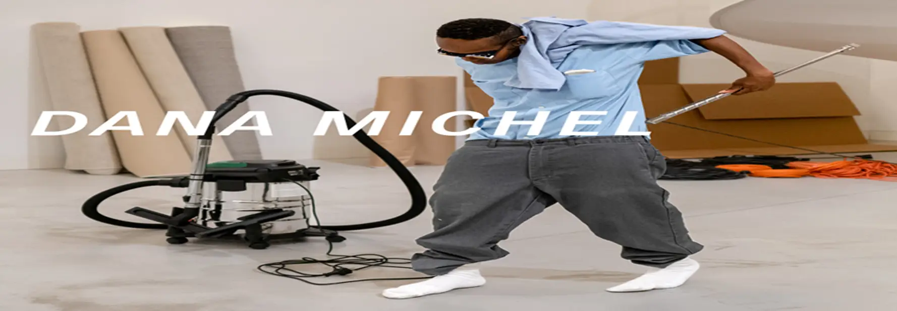MIKE di Dana Michel